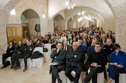 Il nero seme sul bianco campo