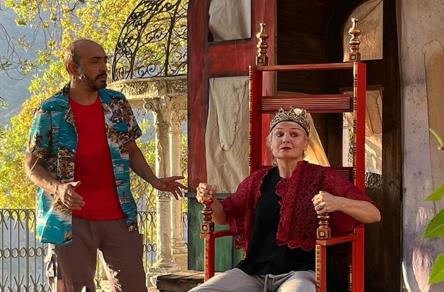 “Searching for Hamlet” di Mana Chuma Teatro sul palco della Distilleria De Giorgi